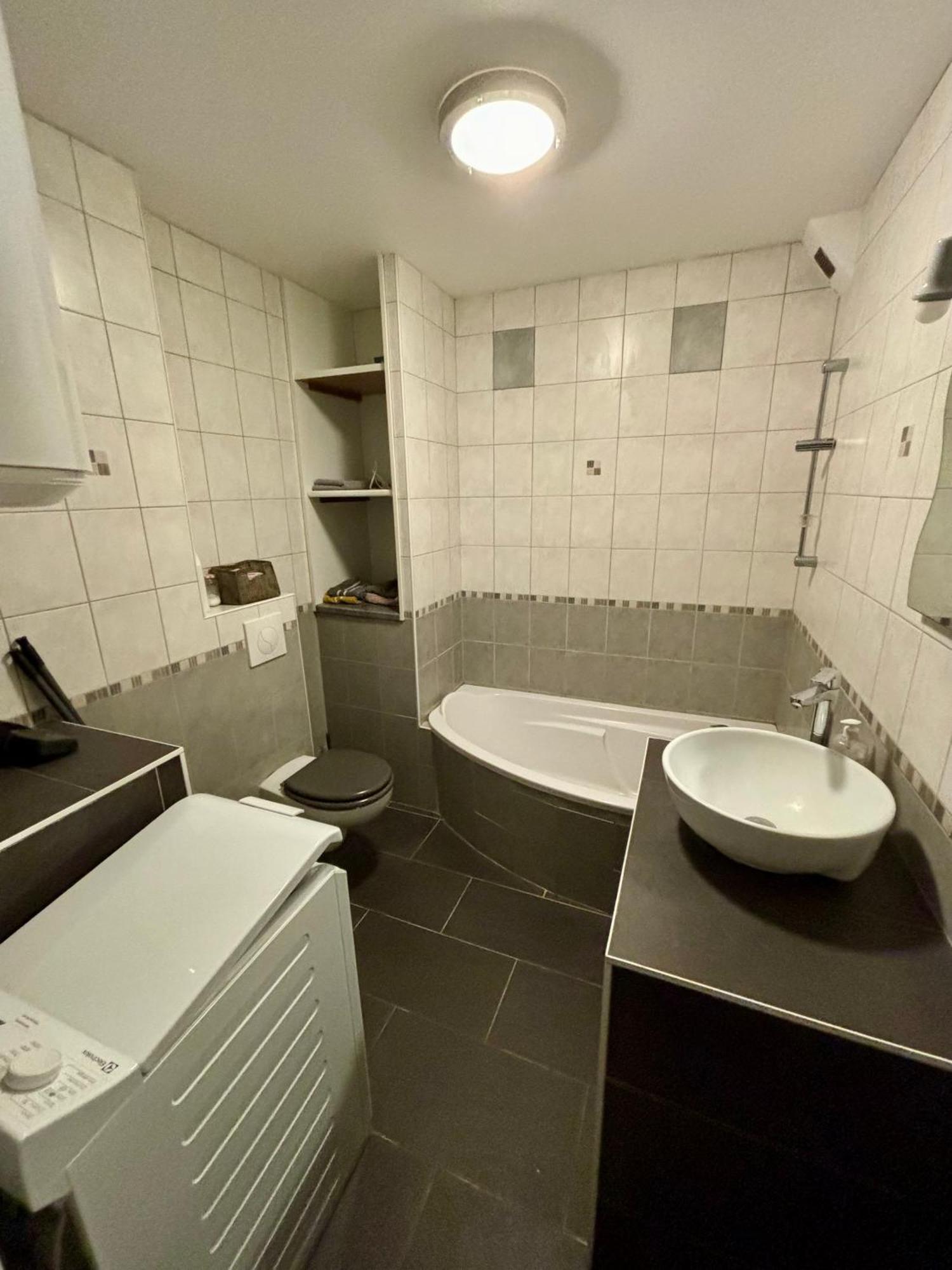 Studio - Baignoire - Pret De Vtt - Lave Linge Le Puy-en-Velay Exterior foto